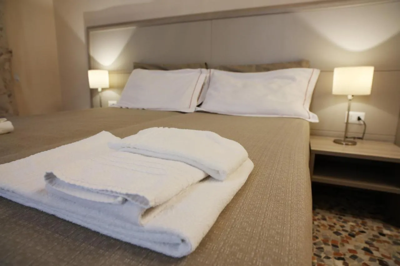 Guest house B&B Elios Rooms